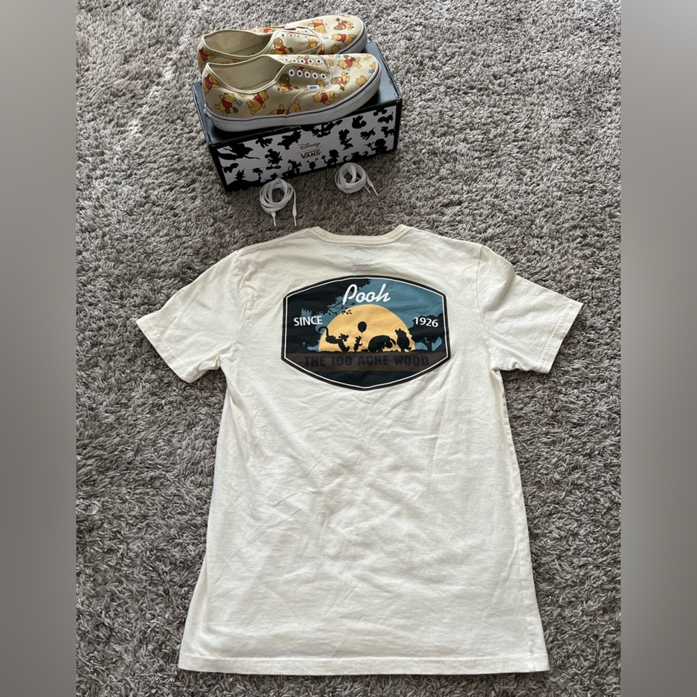 Vans Winnie the Pooh Sneakers Men's Size 11.5 W & RARE Disney T-shirt Men's M